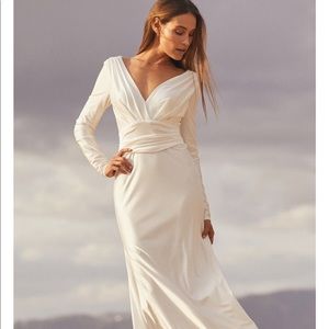Lulus white satin long sleeve mermaid maxi dress